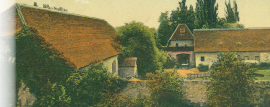 HVR 1920  Innenhof-1